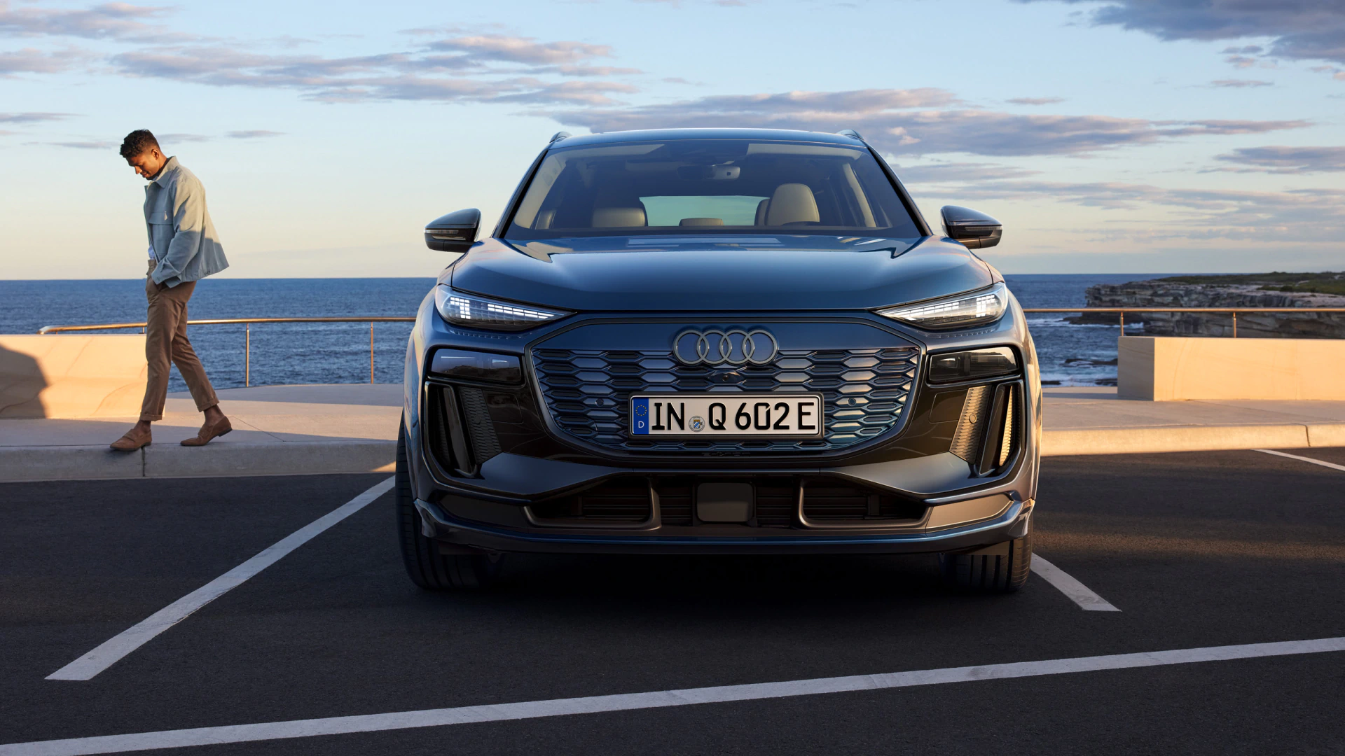 Heckansicht des Audi Q6 e-tron 